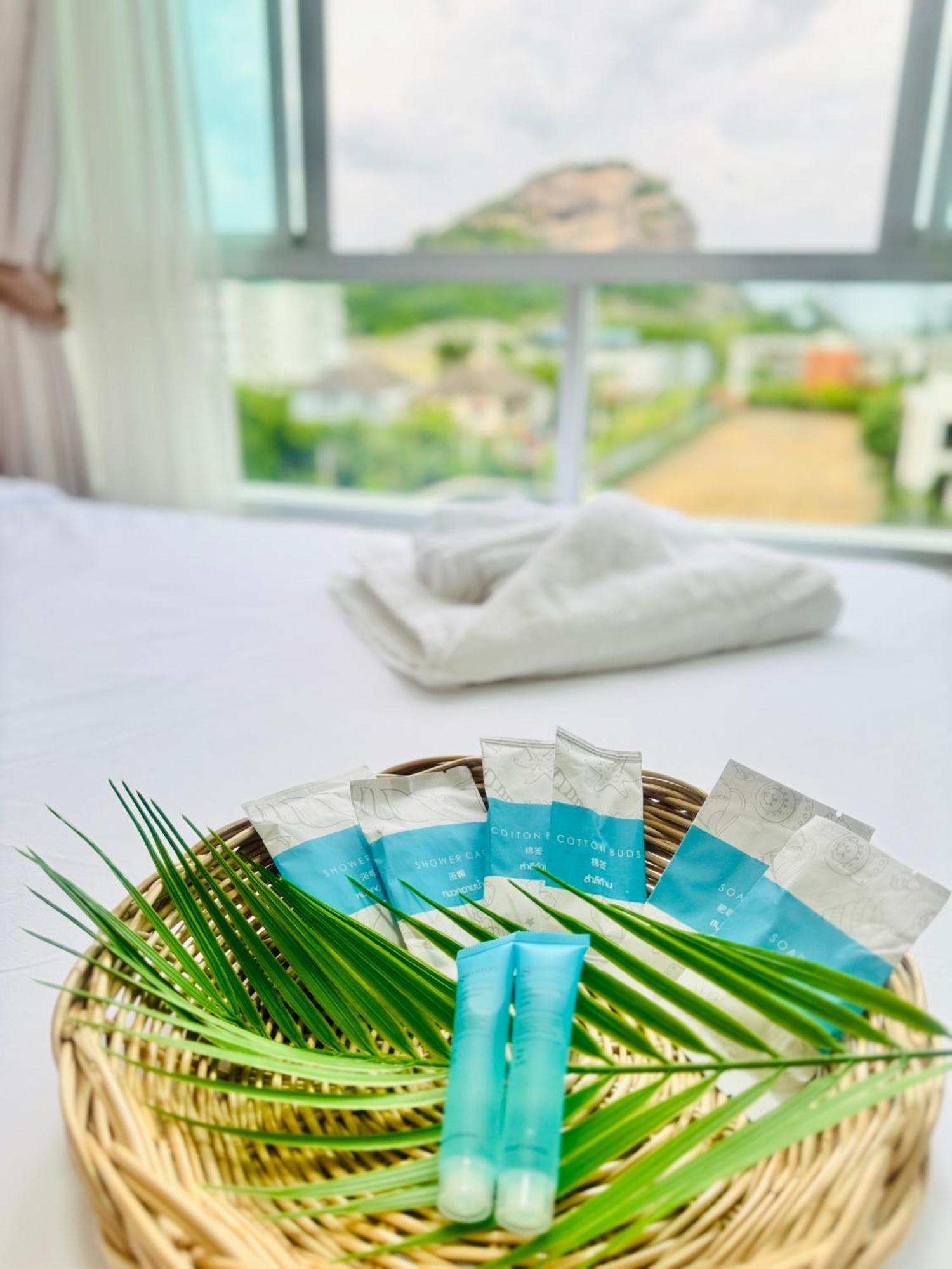 Sea&Mountain View,5 Mins Walk To Famous Beach With King Size Bed 후아 힌 외부 사진