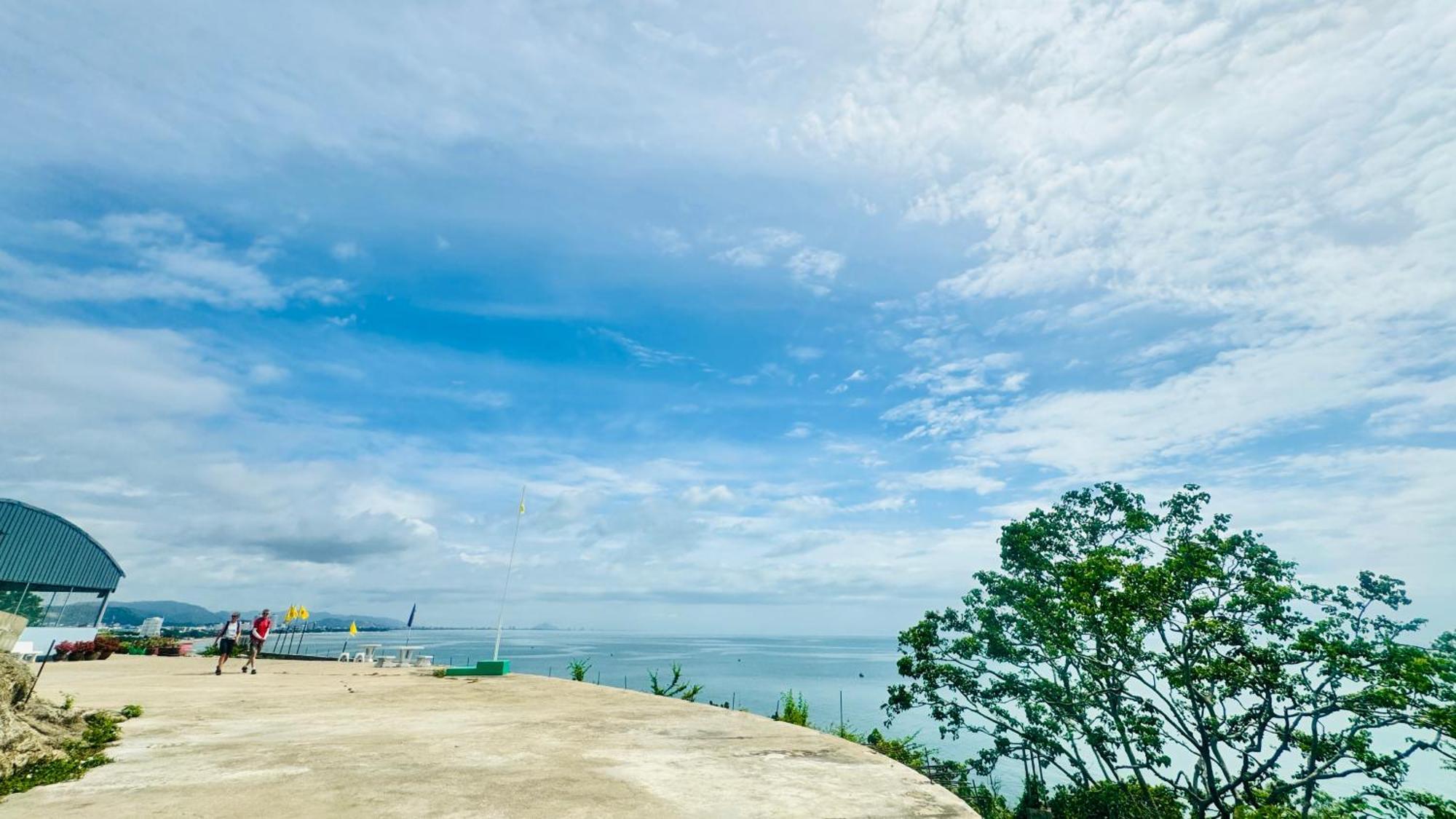 Sea&Mountain View,5 Mins Walk To Famous Beach With King Size Bed 후아 힌 외부 사진